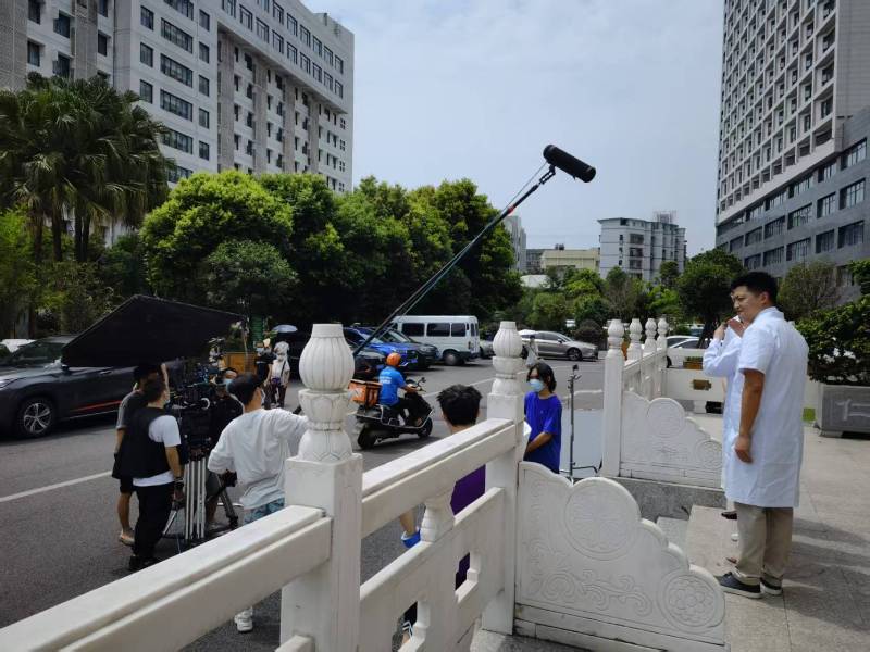 崂山区广告片拍摄公司低成本实现高规格制作的诀窍